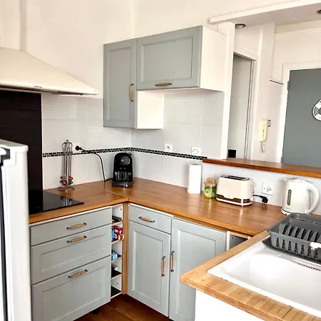 Port De - 40m2 - 4 Personnes - Place De Parking *