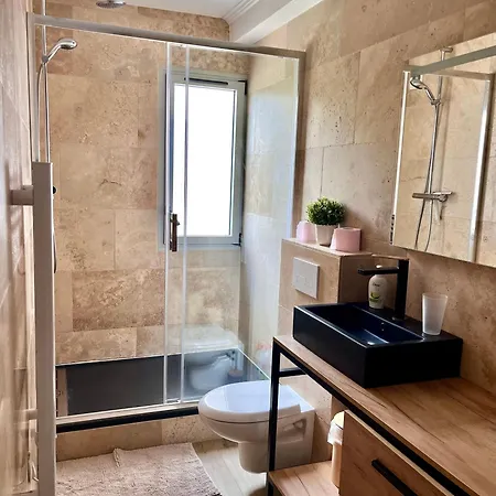 Port De - 40m2 - 4 Personnes - Place De Parking * Hyeres