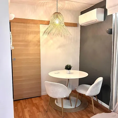 Port De - 40m2 - 4 Personnes - Place De Parking * Hyères
