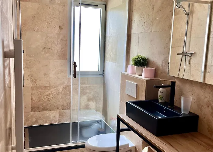 Port De - 40m2 - 4 Personnes - Place De Parking * Hyères