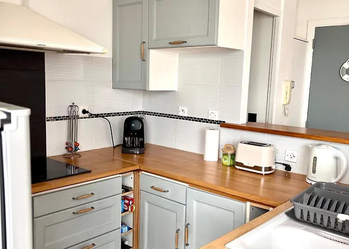 Port De - 40m2 - 4 Personnes - Place De Parking *